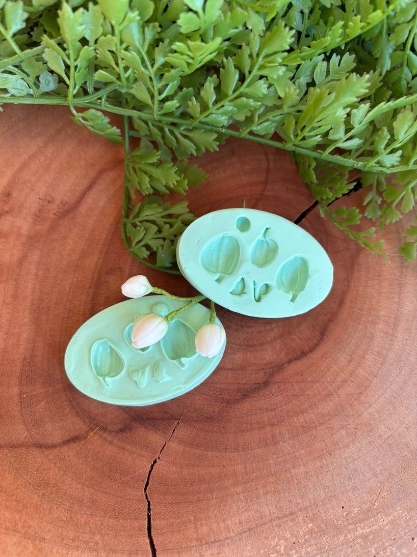 Molde Botão de Orquídea — 6,5 x 4,0 cm - molde de silicone para biscuit - Vanessa De Col