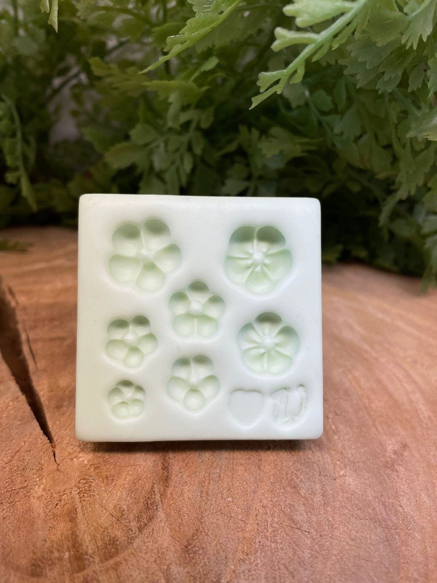 Molde de silicone Mini Flores - Imagem 2