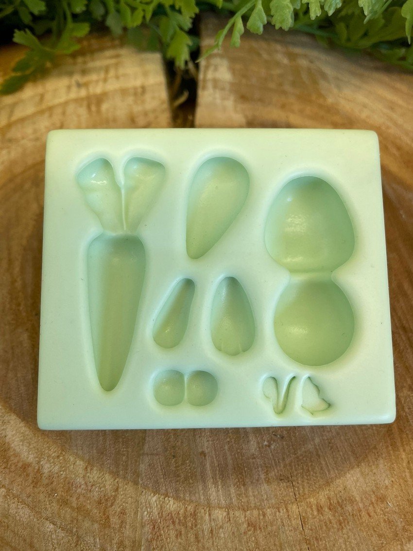 Molde de silicone Coelho cenourinha - Imagem 3