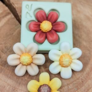 Molde de Silicone Flor Gi — 5,5 x 5,5 cm