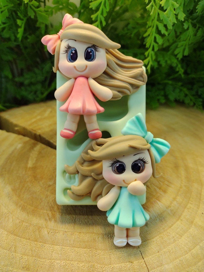 Molde de Silicone Menina Carinhosa 3
